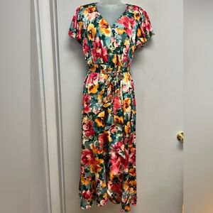 Nicole Miller New York Floral Wrap Dress
Vibrant Watercolor Print Size Small